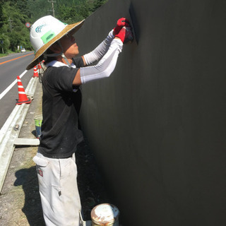 完全日払い左官工補助スタッフ未経験者男女募集年齢不問女性スタッフ活躍中‼︎の画像
