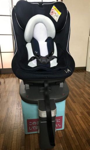【取引中】美品　チャイルドシート　説明書付　新生児からISOF IX.シートベルト対応　【値下げ】