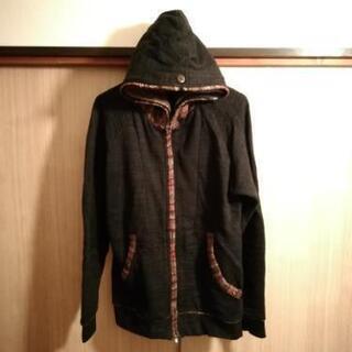 重ね着デザインパーカーの画像