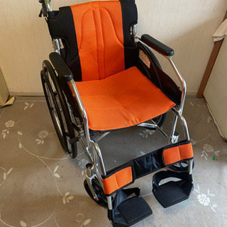 美品！カドクラの自走式車椅子