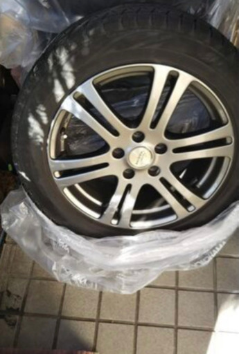 ホイール　スタッドレスタイヤ　215/55R17