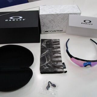 新品同様 55%引き Oakleyオークリー ゴルフサングラス ユニセックスの画像