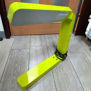 あげます！USB差込口つきデスクライトの画像