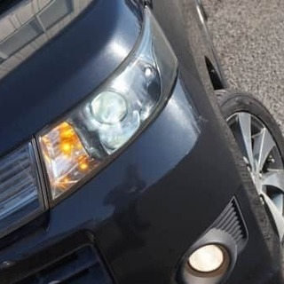 普通車よりも軽自動車の方が助手席との距離が近いです。あの人との距...