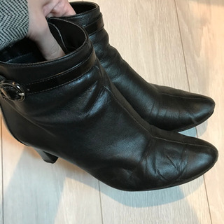 DIANA ショートブーツ（23.5）👢