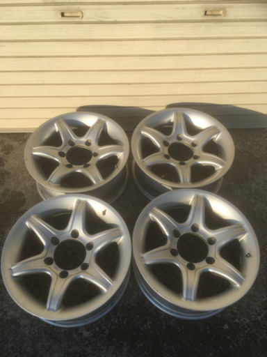 ハイエース　ホイール　100系