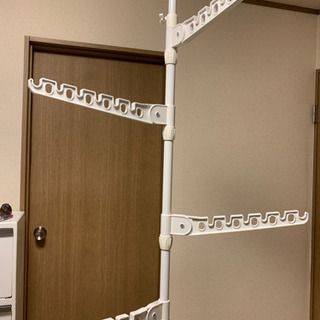 ☆伸縮つっぱり　洗濯室内干し☆ ニトリ　ホワイトの画像