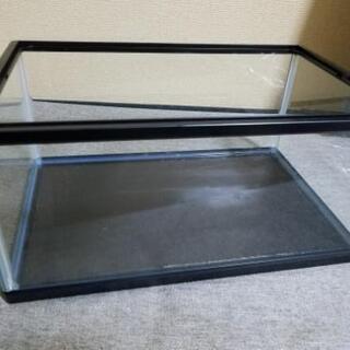 プラスチック水槽  爬虫類 魚の飼育等にの画像