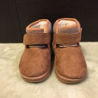 幼児用ふかふかブーツ　15cm ベージュの画像