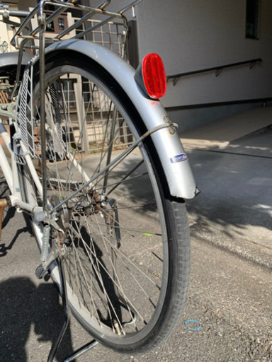 ママチャリ　自転車　26インチ　白色