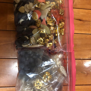 手芸材料　カボション　ビーズ　ハンドメイド