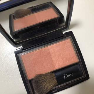 【値下げ】Dior チーク　ブラッシュ　639の画像