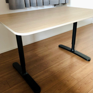 IKEA BEKANTデスク