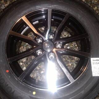 ヨコハマ スタッドレスタイヤ iceguad5　215/65 R...