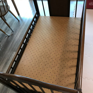 (ベビーベッド)高さ3段回調節、下開き収納、キャスター付きの画像