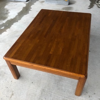 レトロ感あり家具調コタツ