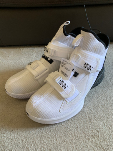 NIKE スニーカー メンズ 新品!!