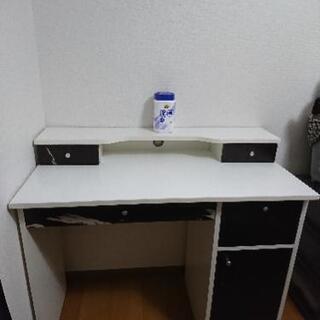 お譲り先決まりました。マルチデスク パソコンデスク 机