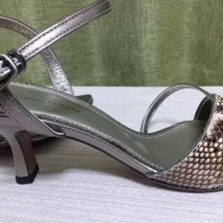 【美品】Paradis Couleur サンダル 23cm パイソン柄の画像