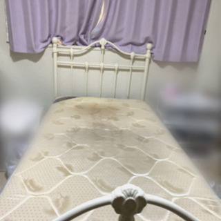 無料です！急募★31日まで★ベッド&マットレス