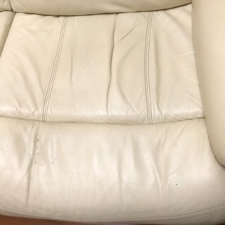 ニトリ　本革リクライニングソファの画像