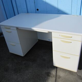 ワーキングデスク チェリー材 天然木ワーキングデスク | ワークシーンを美しく整える端正