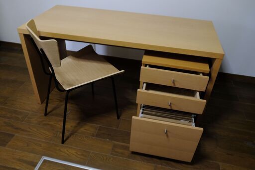 無印良品 デスク + ワゴン+ SOGOKAGU チェア（椅子定価3.9万円）学習机に！