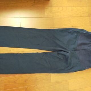 【値下げしました】産前産後　マタニティ　デニム　スキニー　パンツ2本セットの画像