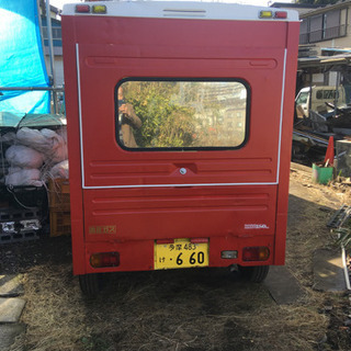 絶滅危惧種　移動販売車　おもちゃみたいなキッチンカーの画像