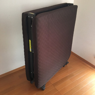 ‼️お譲り先決まりました‼️中古品　折り畳み式パイプベッド