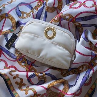 セリーヌ Celine  ポーチ＆ハンカチセット 未使用品の画像
