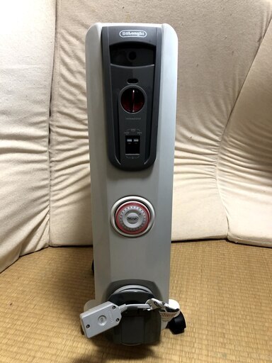 デロンギ・オイルヒーター　H770812EFS　中古