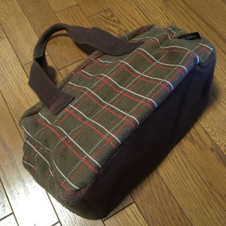 茶系チェックボストンバッグの画像