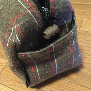 茶系チェックボストンバッグの画像