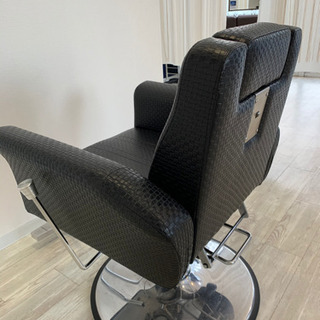 理容美容椅子 差し上げます！※少しぐらつき有りの画像