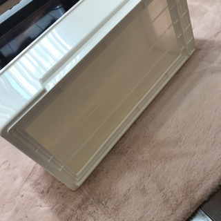 収納ケース　引き出し　白の画像