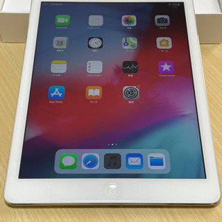 iPad Air Wi-Fi + SIM（ソフトバンク） 16GB シルバーです。