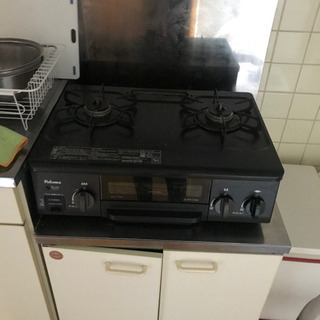 家具家電　食器類など　(冷蔵庫、電子レンジ、洗濯機、物干し竿、2人用机など)の画像