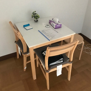 家具家電　食器類など　(冷蔵庫、電子レンジ、洗濯機、物干し竿、2人用机など)の画像