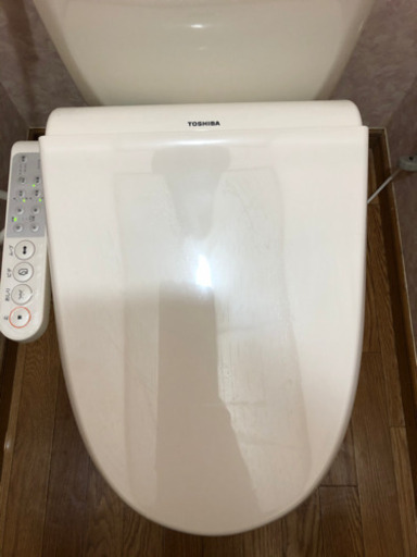 TOSHIBA  ウォシュレット【只今お取引中】