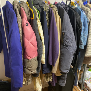 ブランド服100着くらい、シューズ多数