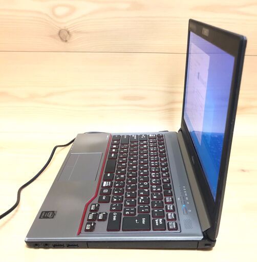 送料無料】高速SSD 128GB ノートパソコン 中古動作良品 13.3型 富士通