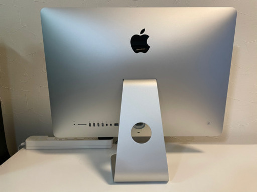 iMac 21.5インチ Retina4K CTO (Late 2015) Core i5(3.1G)/8G/256G(SSD)