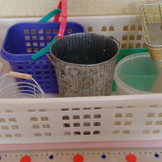 無料 収納容器7点セット　お部屋の整理整頓に！