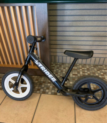 ストライダー　スポーツモデル Amazon.co.jp: ストライダー スポーツモデル (STRIDER Sport) 12インチ