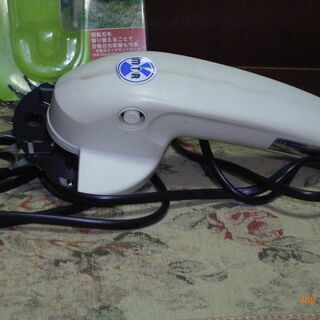 ハンディ 電動芝刈り機 　　　「,お庭の散髪屋さん」の画像