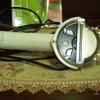 ハンディ 電動芝刈り機 　　　「,お庭の散髪屋さん」の画像