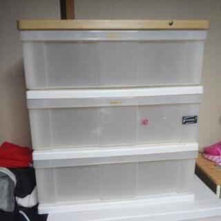 衣装ケースの画像