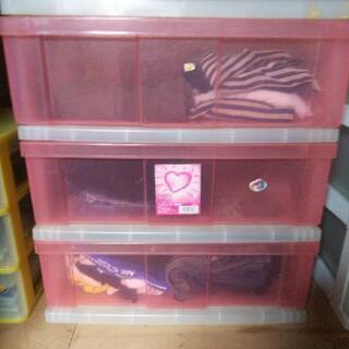 衣装ケースの画像