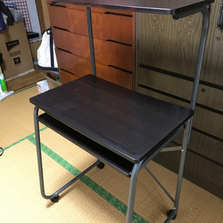 パソコンラックの画像